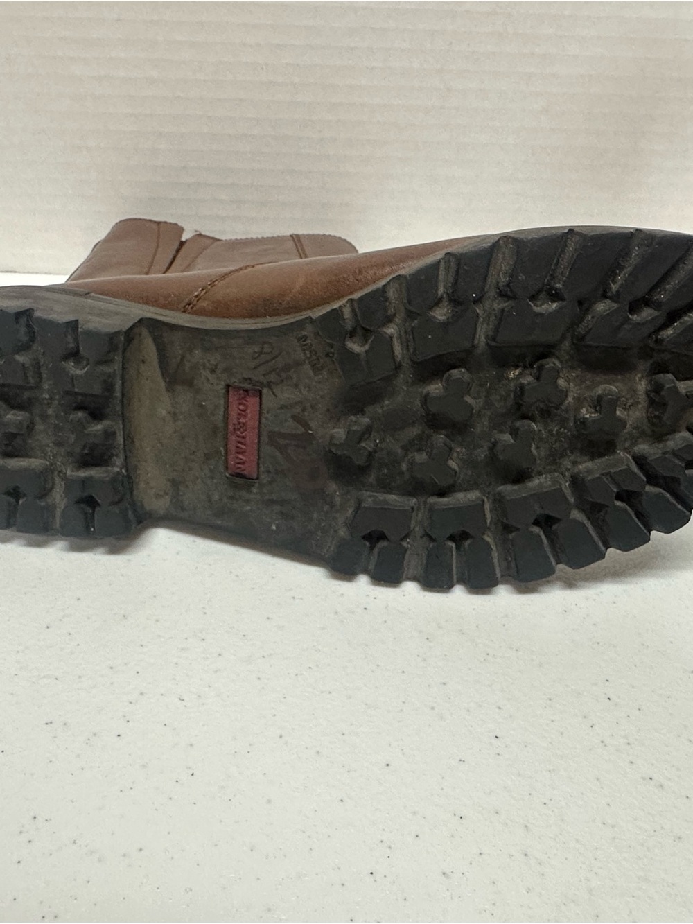 Cole Haan Women’s Brown Leather Shearling Lined Pull-On Boots Size 9B Lug Sole - Picture 6 of 9